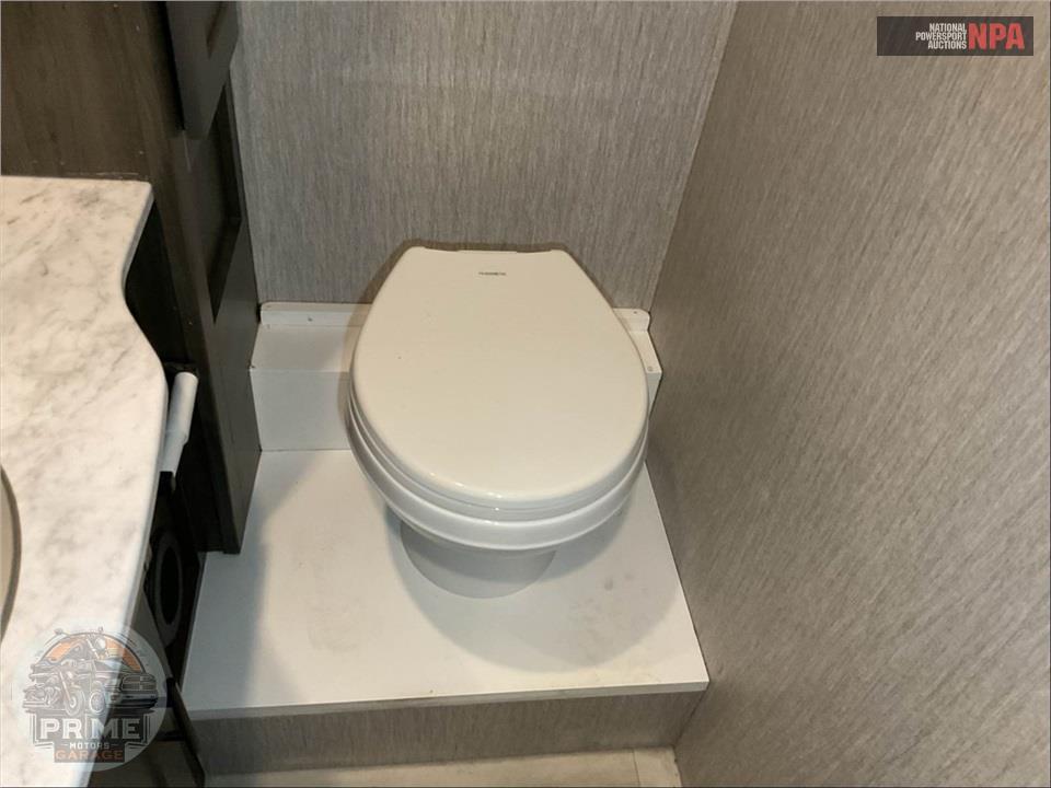 2021 Coachmen By Forest River M-270QB FORD E350 LEPRECHAUN SERIES — фото 20