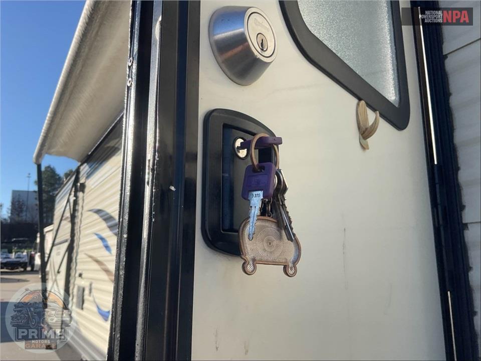 2019 Palomino By Forest River M-32RBFQ - PUMA SERIES — фото 45
