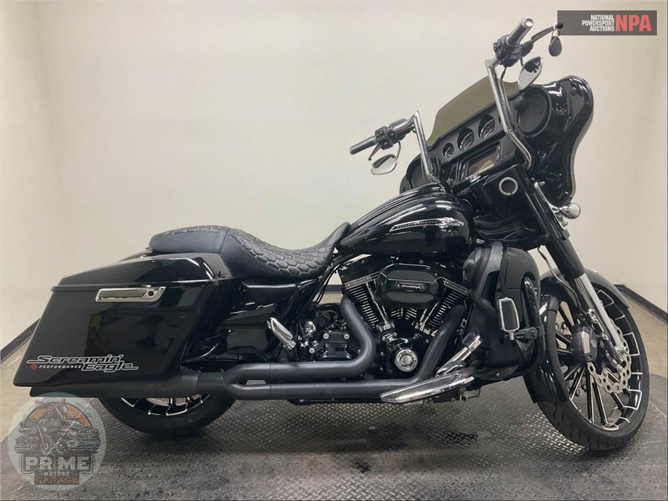 2015 Harley-Davidson FLHXSE CVO STREET GLIDE SPECIAL — фото 1