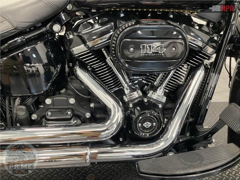 2021 Harley-Davidson FLHCS HERITAGE CLASSIC 114 — фото 6