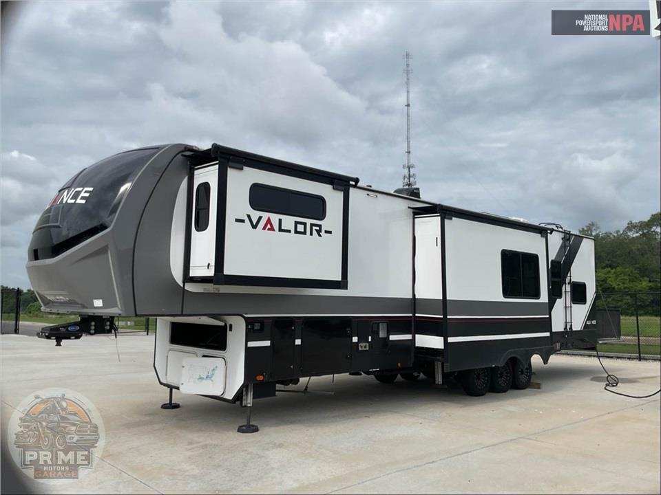 2024 Alliance Rv M-42V13 - VALOR FIFTH WHEEL SERIES — фото 2