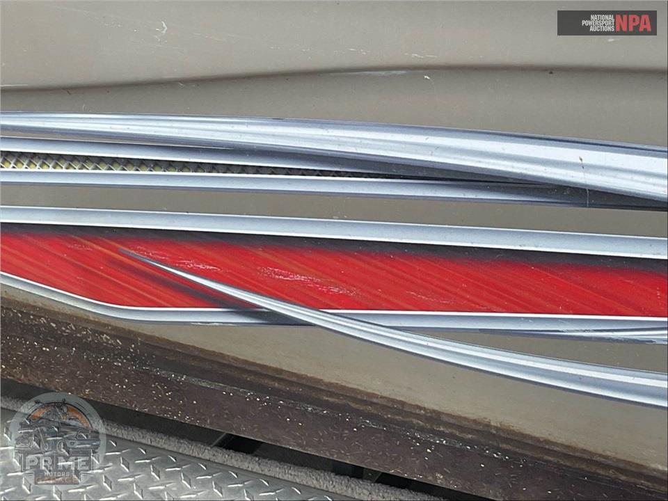 2011 Hurricane Boat SUNDECK SPORT L=21/E=1 225HP MERCURY OB — фото 31