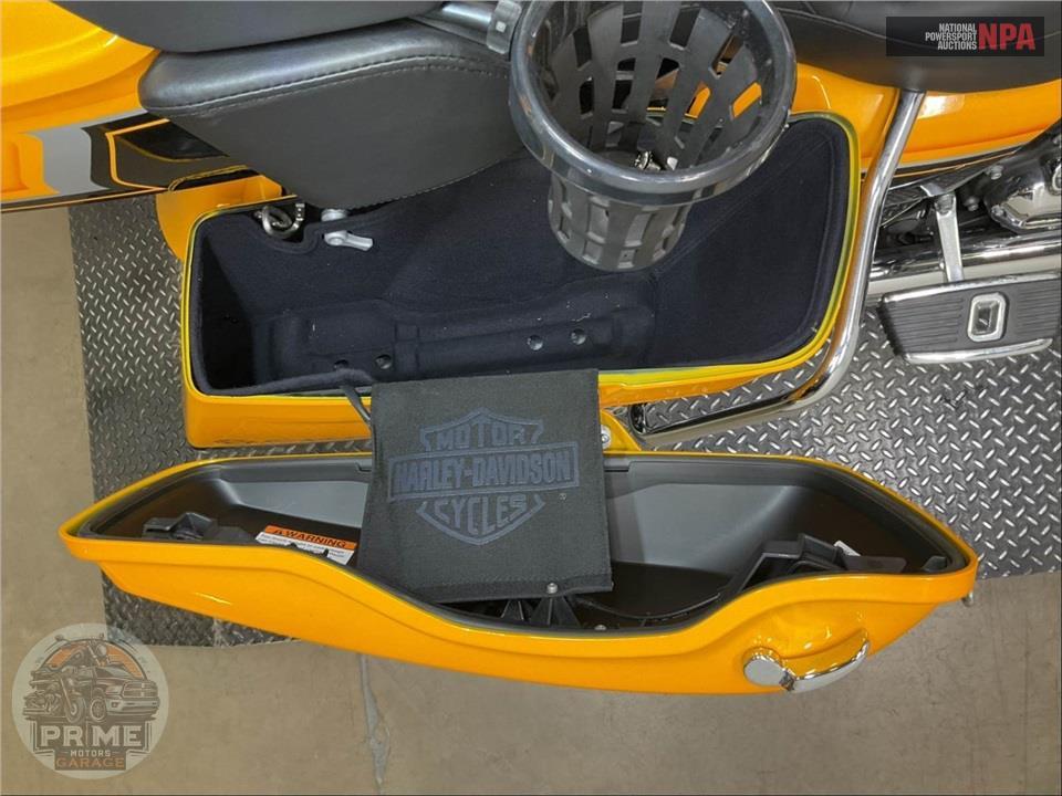 2022 Harley-Davidson FLTRKSE CVO ROAD GLIDE LIMITED — фото 22