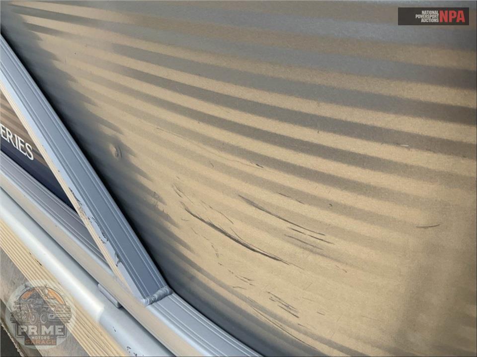 2023 Bennington Pontoons 22 SF(*)S SERIES L=23/E=1-115HP YAMAHA OB — фото 35