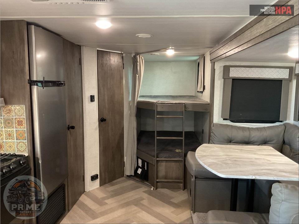 2020 Wildwood By Forest River M-263BHXL X-LITE SERIES — фото 7