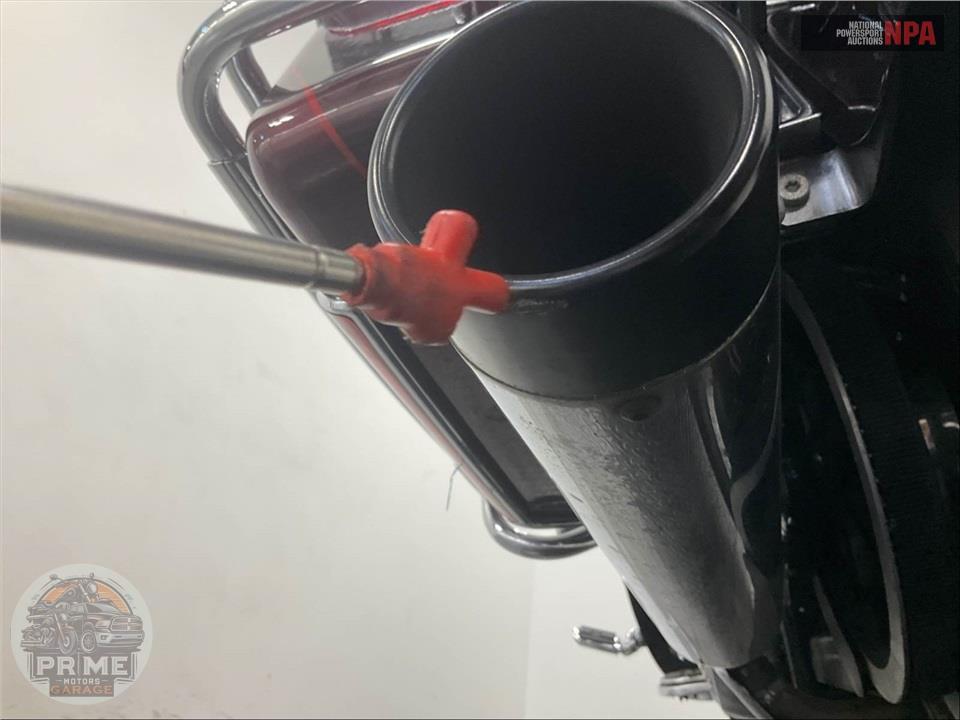 2017 Harley-Davidson FLHTK ULTRA LIMITED — фото 9