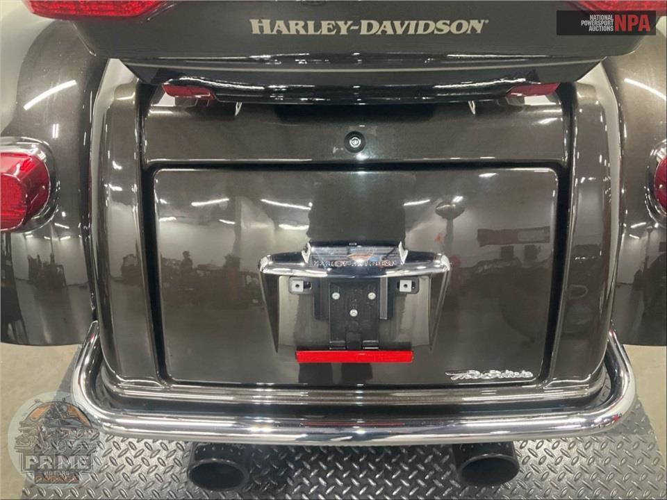 2020 Harley-Davidson FLHTCUTG TRI GLIDE ULTRA — фото 18