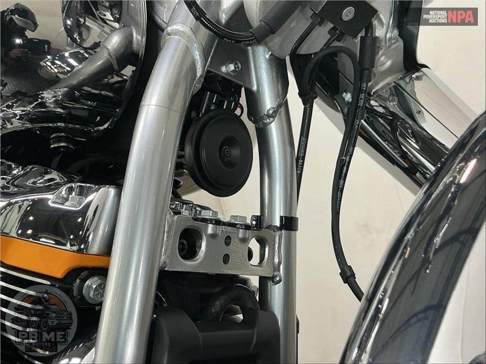 2025 Harley-Davidson FLSTFI SOFTAIL FAT BOY GRAY GHOST — фото 11