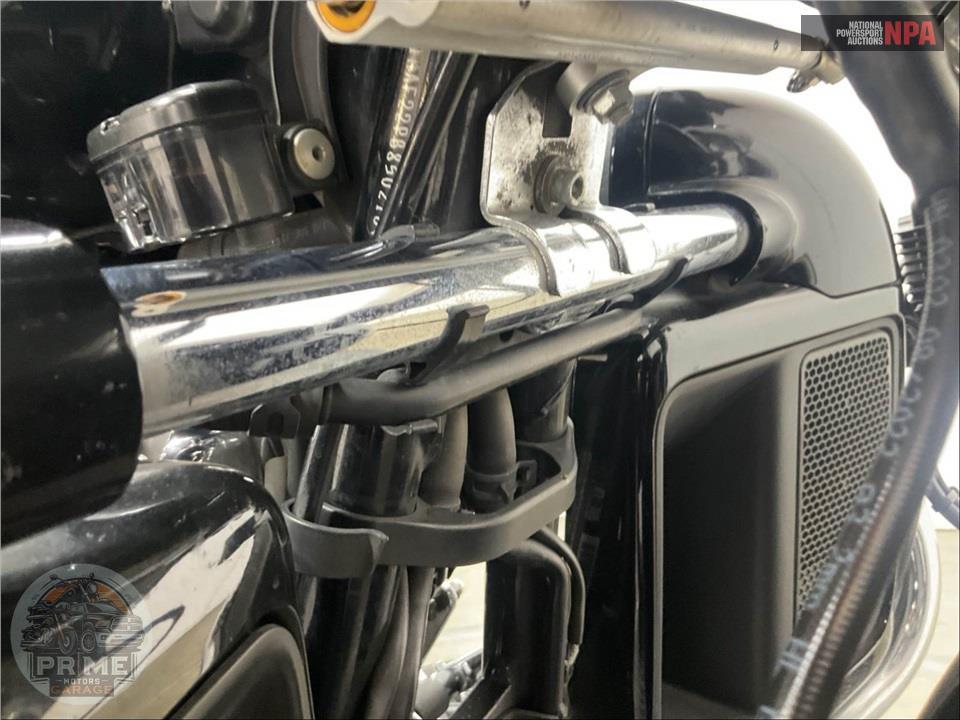 2023 Harley-Davidson FLHTCUTG TRI GLIDE ULTRA CLASSIC — фото 11