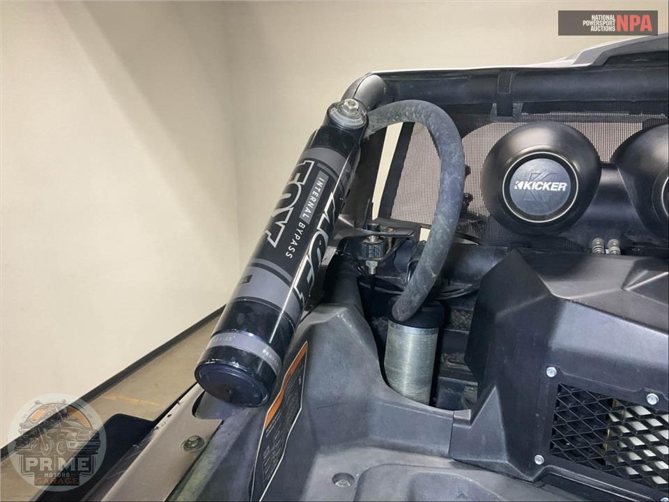 2019 Can-Am MAVERICK X3 X RS TURBO R — фото 40