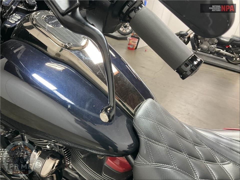 2022 Harley-Davidson FLTRXSE CVO ROAD GLIDE — фото 14