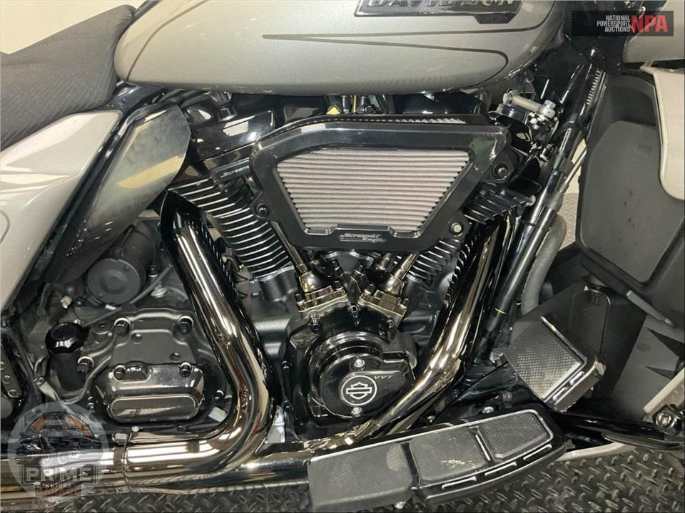 2023 Harley-Davidson FLTRXSE CVO ROAD GLIDE — фото 6
