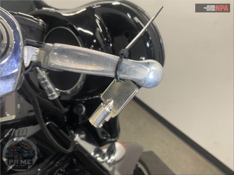 2015 Harley-Davidson FLHXS STREET GLIDE SPECIAL — фото 12