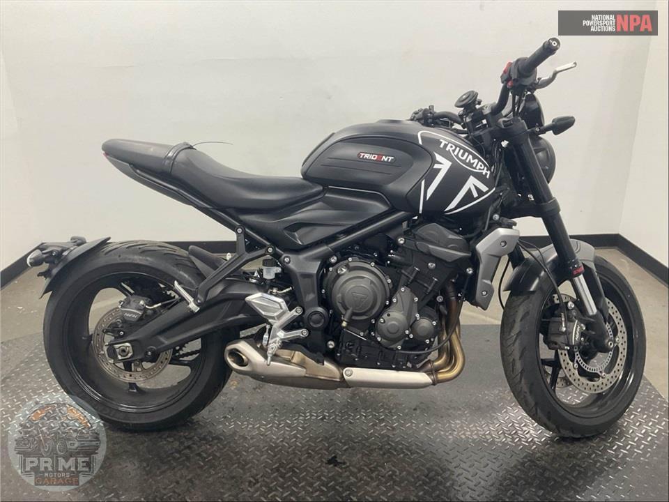 2023 Triumph TRIDENT (BLACK) — фото 1