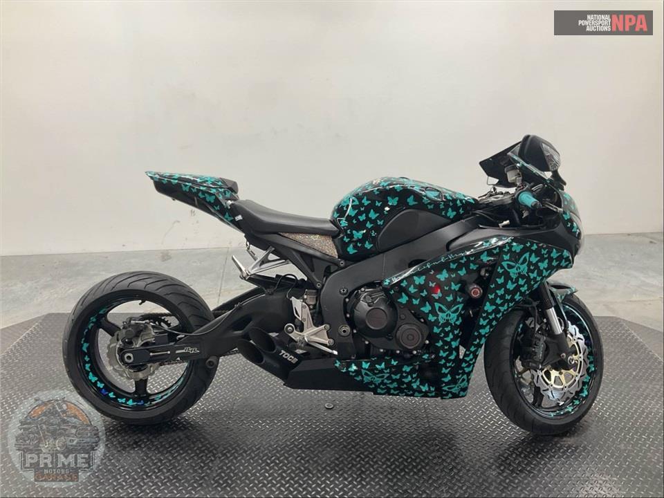 2008 Honda CBR1000RR8 — фото 1