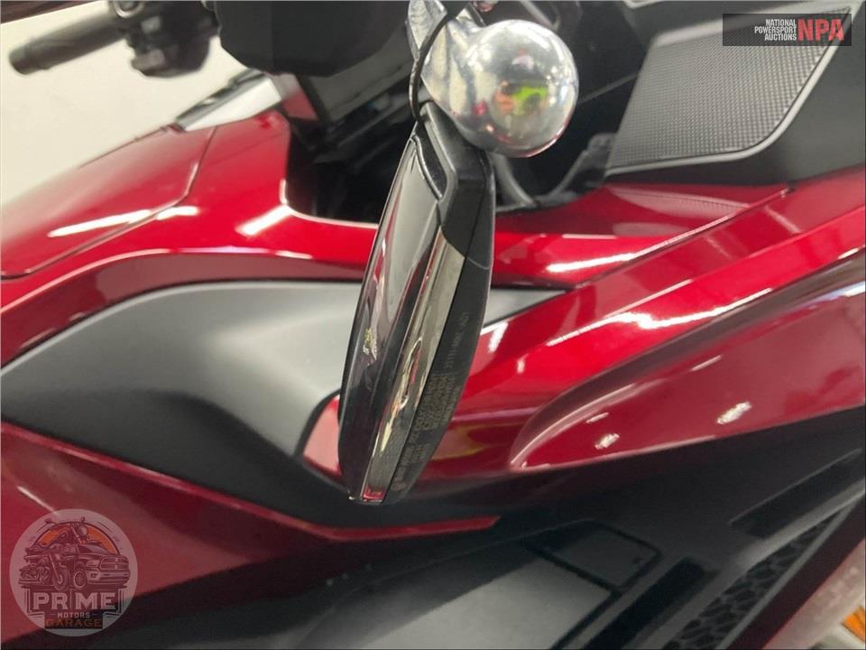 2018 Honda GL1800D GOLDWING TOUR DCT (RED) — фото 9