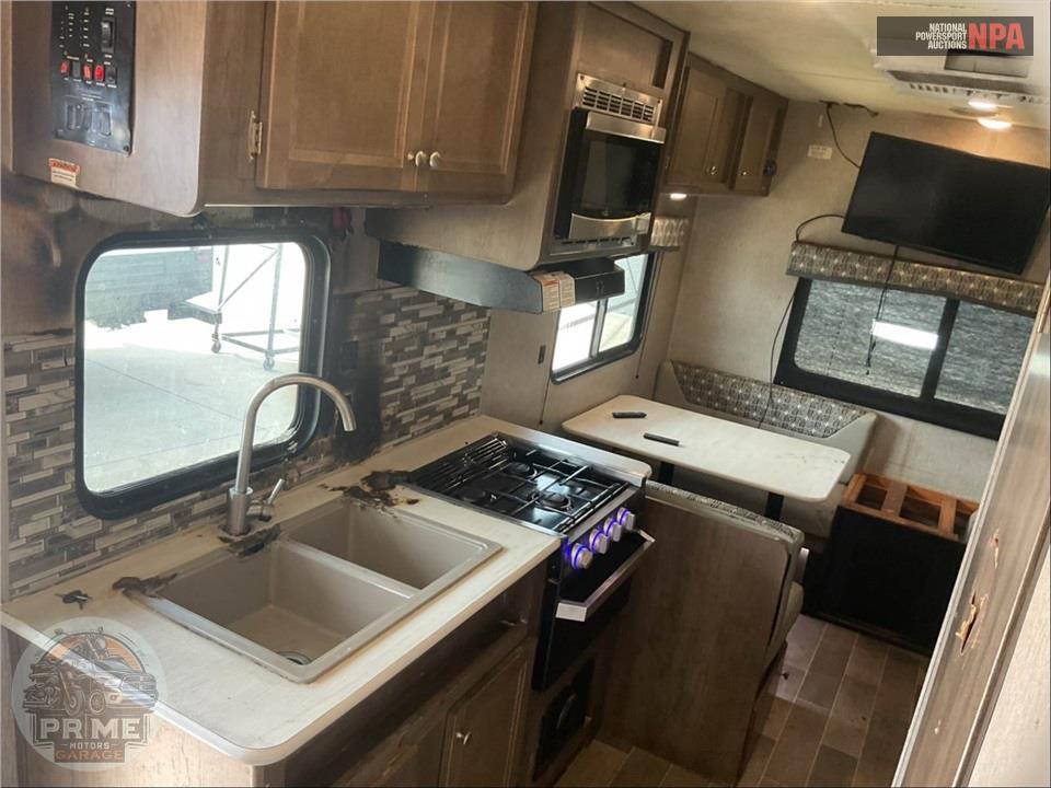 2019 Keystone Rv M-202 RD - SPRINGDALE SERIES — фото 7