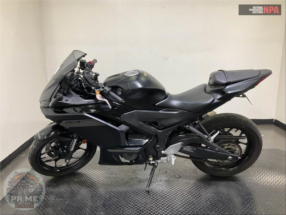 2025 Yamaha YZF-R3 — фото 3