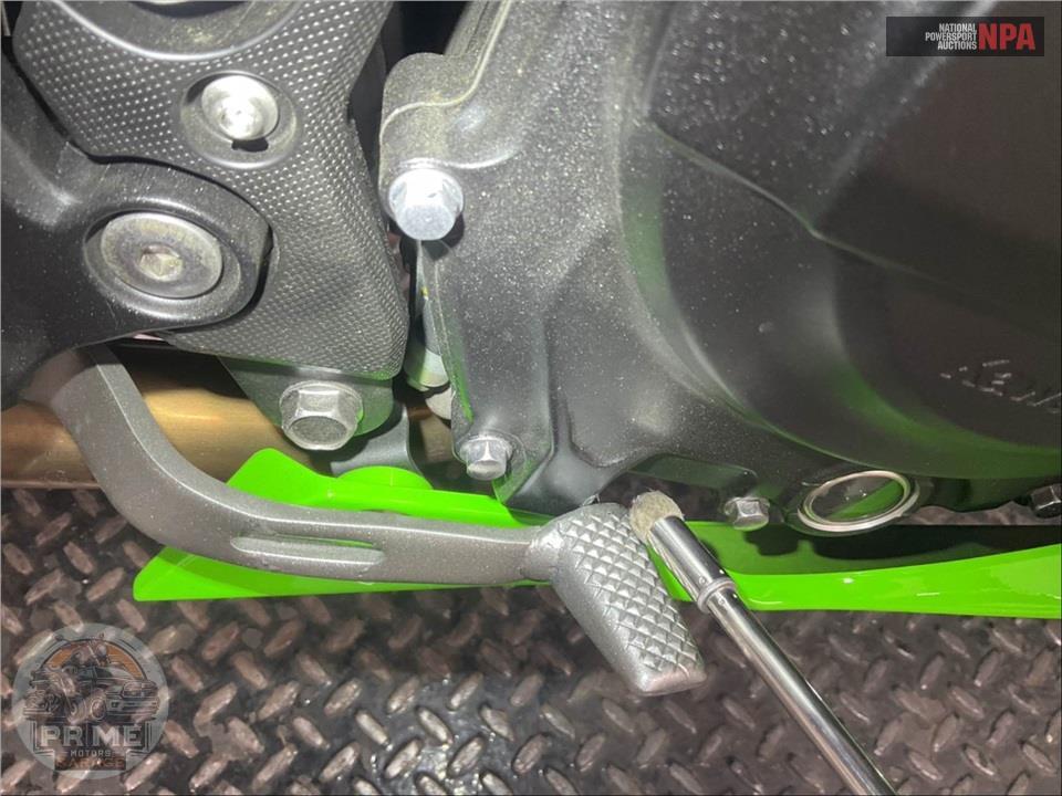 2023 Kawasaki EX400HPFAN NINJA 400  KRT EDITION — фото 10