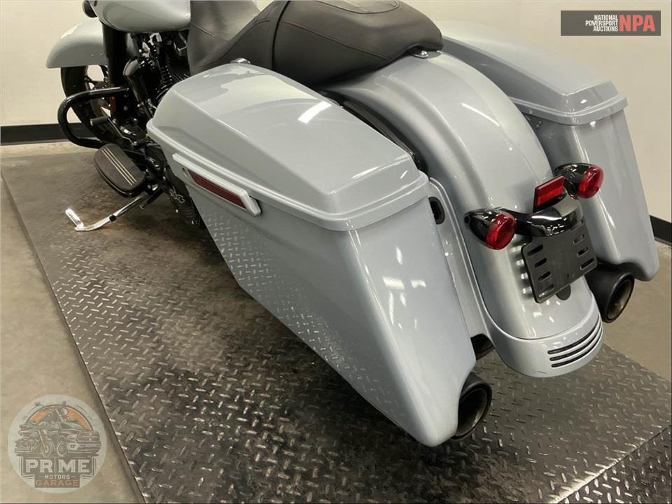 2023 Harley-Davidson FLHXS STREET GLIDE SPECIAL — фото 18