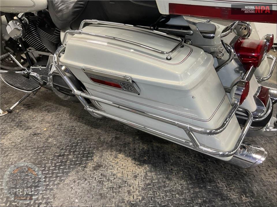 2003 Harley-Davidson FLHTCUI ULTRA CLASSIC ELECTRA GLIDE — фото 26