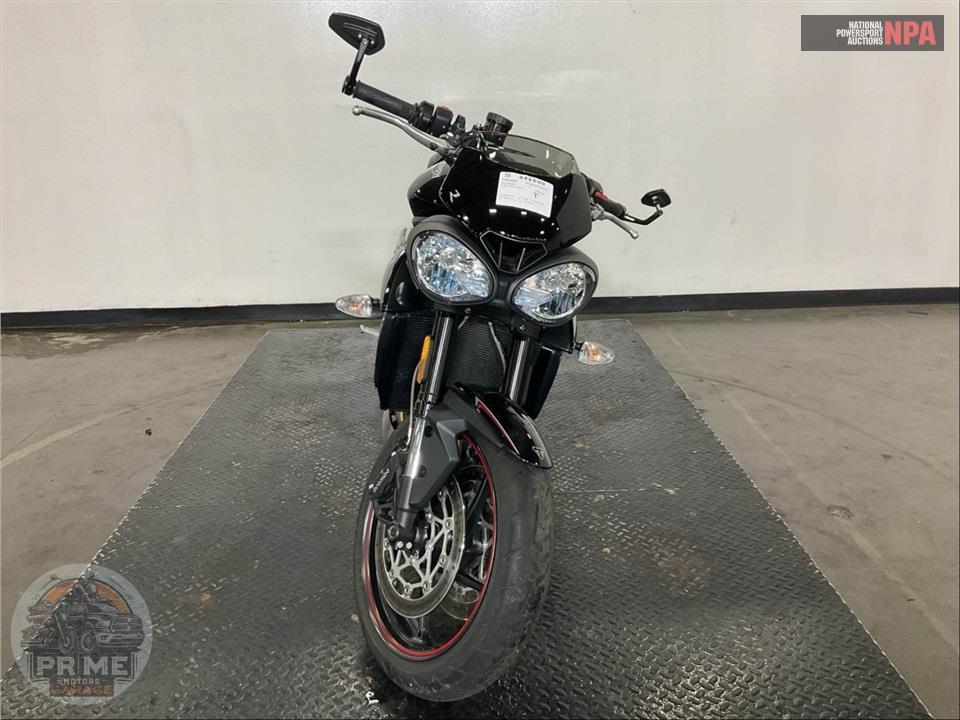 2018 Triumph STREET TRIPLE 765 R — фото 2