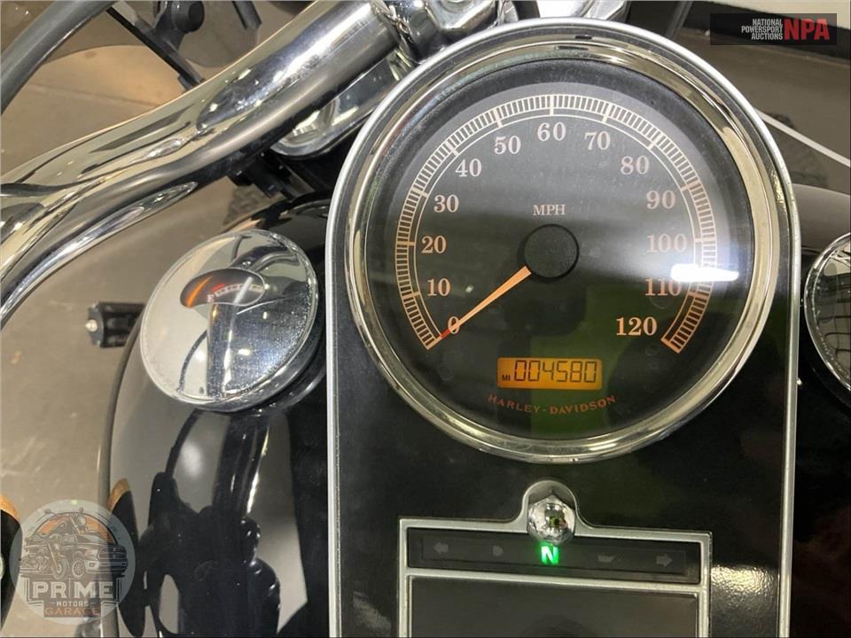 2015 Harley-Davidson FLSTFB FAT BOY LO — фото 5