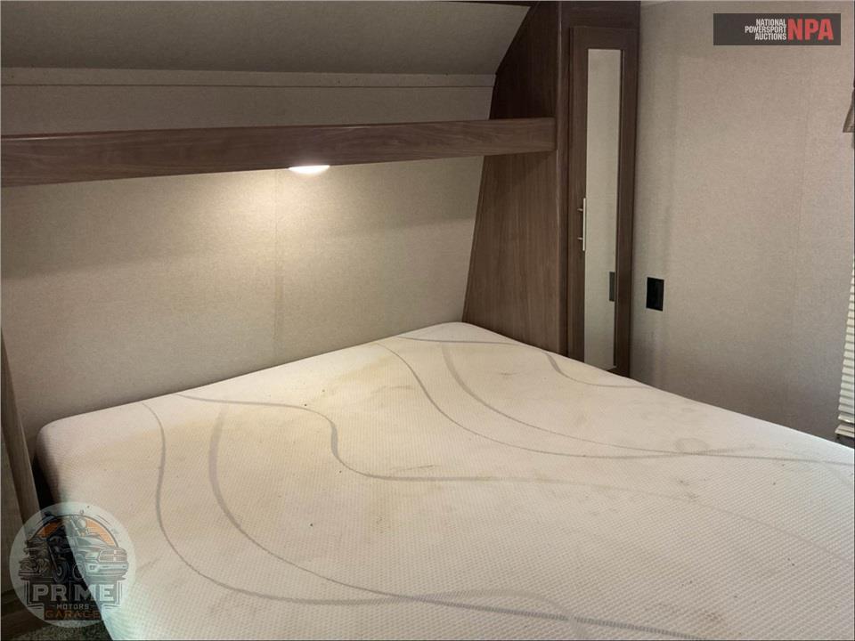 2019 Keystone Rv M-32 BHTS - HIDEOUT LUXURY SERIES — фото 13