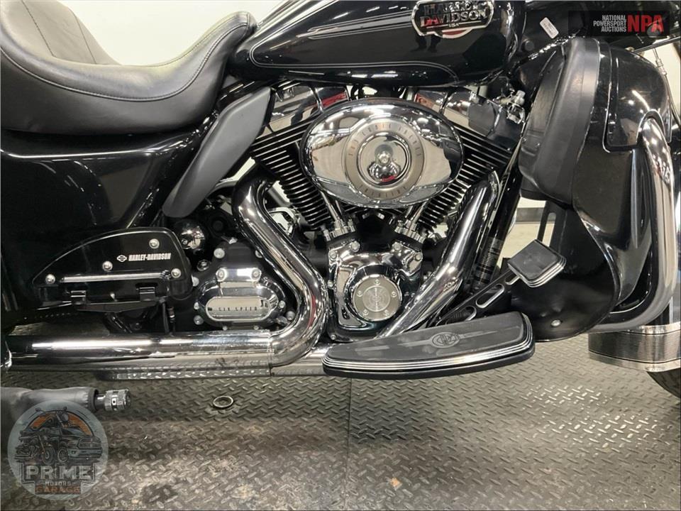 2013 Harley-Davidson FLHTCUTG TRIGLIDE UL CLSC — фото 6