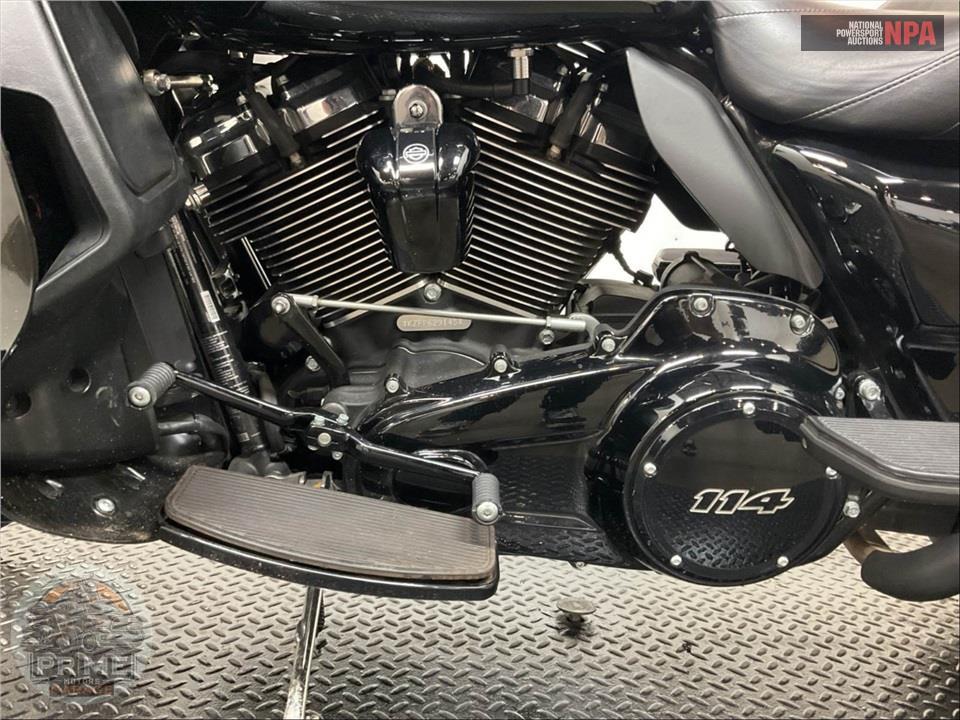 2023 Harley-Davidson FLTRK ROAD GLIDE LIMITED — фото 8