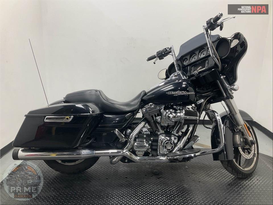 2014 Harley-Davidson FLHXS STREET GLIDE — фото 1