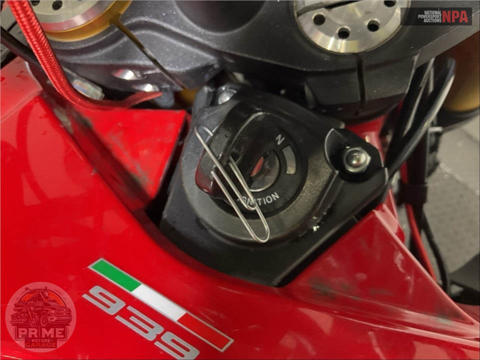 2016 Ducati HYPERMOTARD 939 SP — фото 11