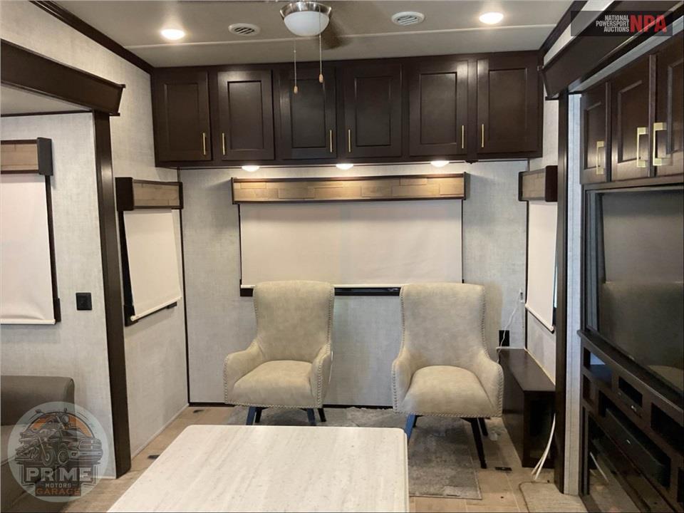 2021 Palomino By Forest River M-328RLCW - COLUMBUS C FIFTH WHEEL SERIES — фото 7