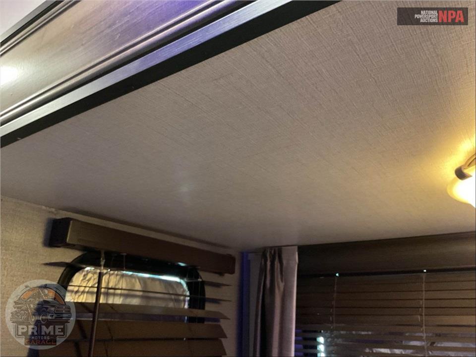 2018 Crossroads Rv M-3751 BH - VOLANTE HP FIFTH WHEEL SERIES — фото 39