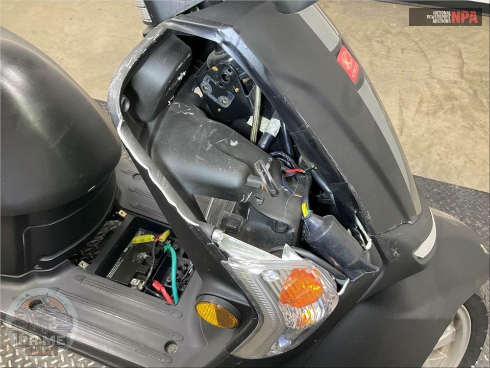 2017 Kymco LIKE 200I (ELECTRONIC FUEL INJECTION) — фото 12