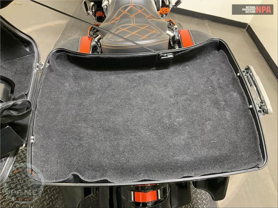2023 Harley-Davidson FLTRXS ROAD GLIDE SPECIAL — фото 21