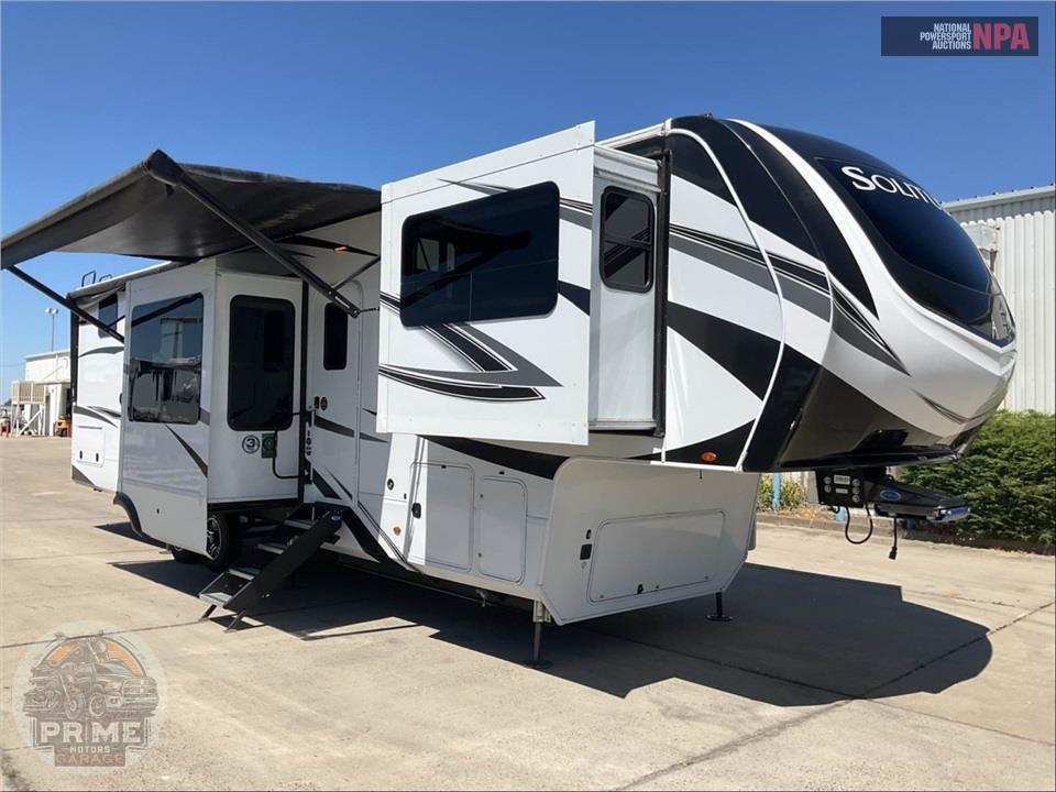 2024 Grand Design Recreational Vehicles M-380FL - SOLITUDE FIFTH WHEEL SERIES — фото 1
