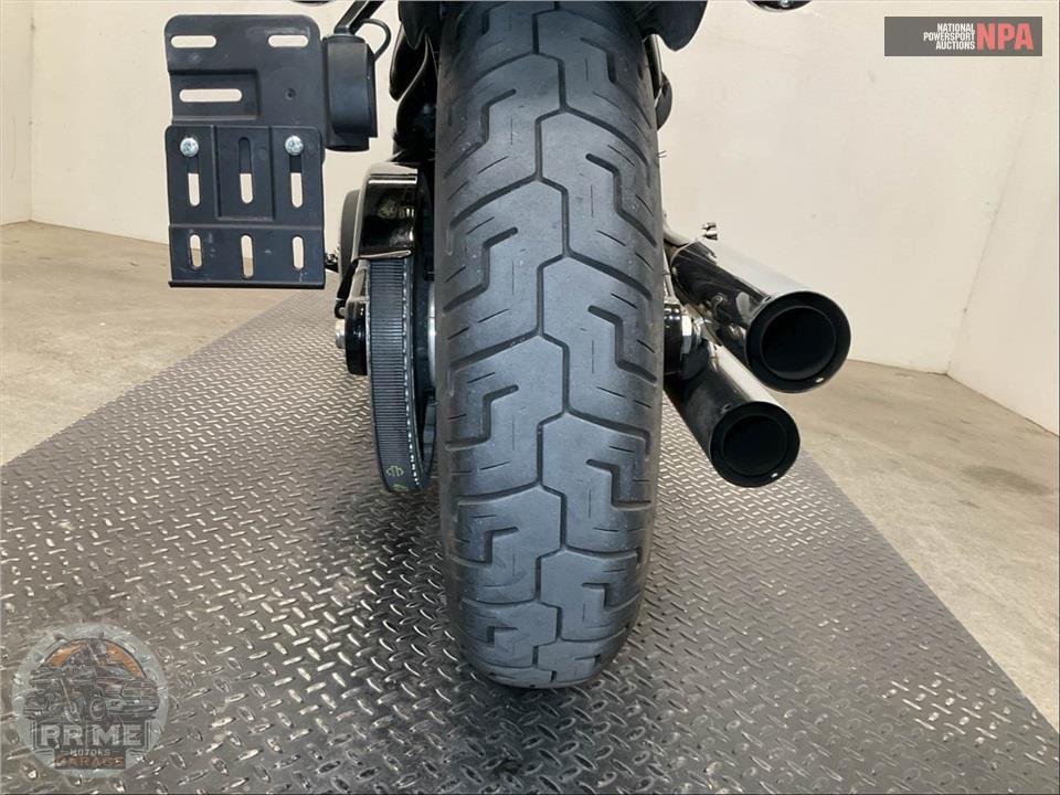 2018 Harley-Davidson FXBB STREET BOB — фото 22