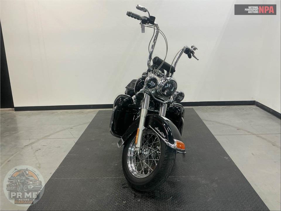 2001 Harley-Davidson FLSTC HERITAGE SOFTAIL CLASSIC — фото 2