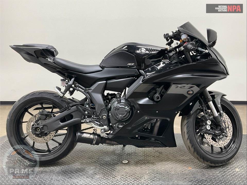 2025 Yamaha YZF-R7 — фото 1