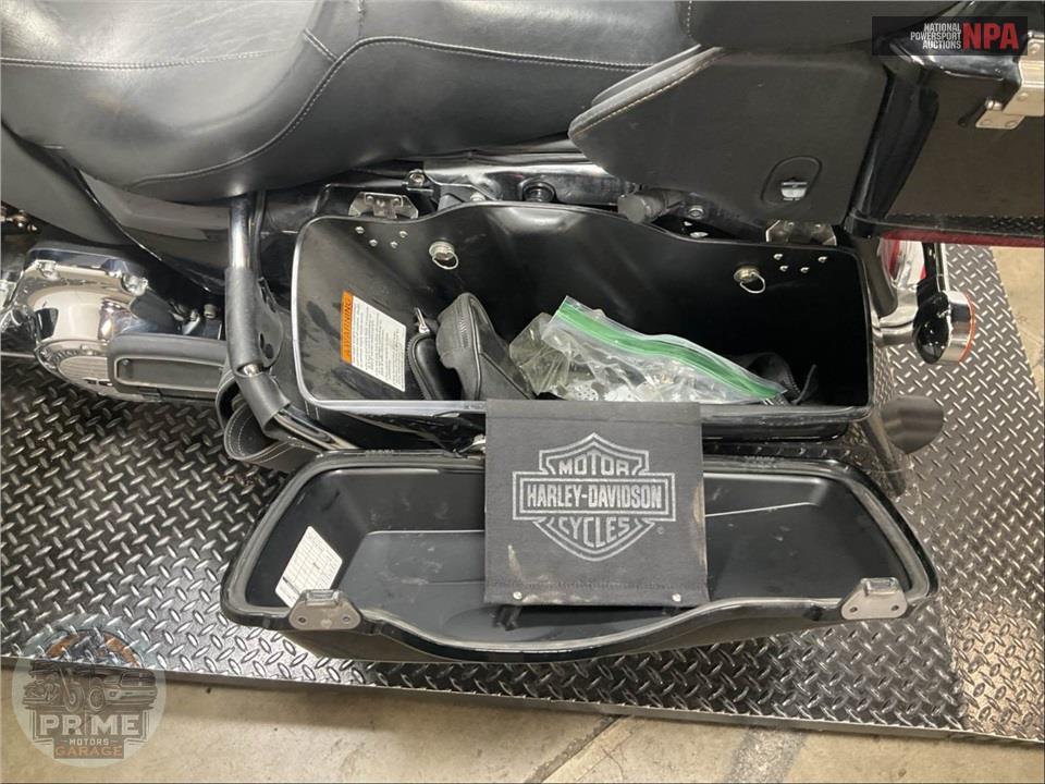 2013 Harley-Davidson FLHTK ELECTRA GLIDE UL LI — фото 23