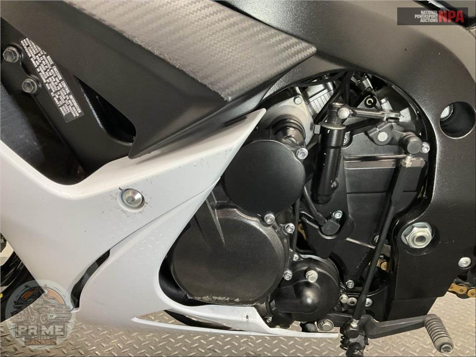 2022 Suzuki GSX-R750 — фото 8