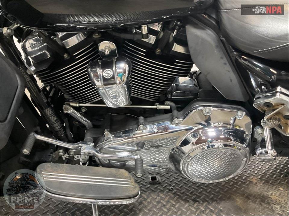 2019 Harley-Davidson FLHTCU ELECTRA GLIDE ULTRA CLASSIC — фото 7