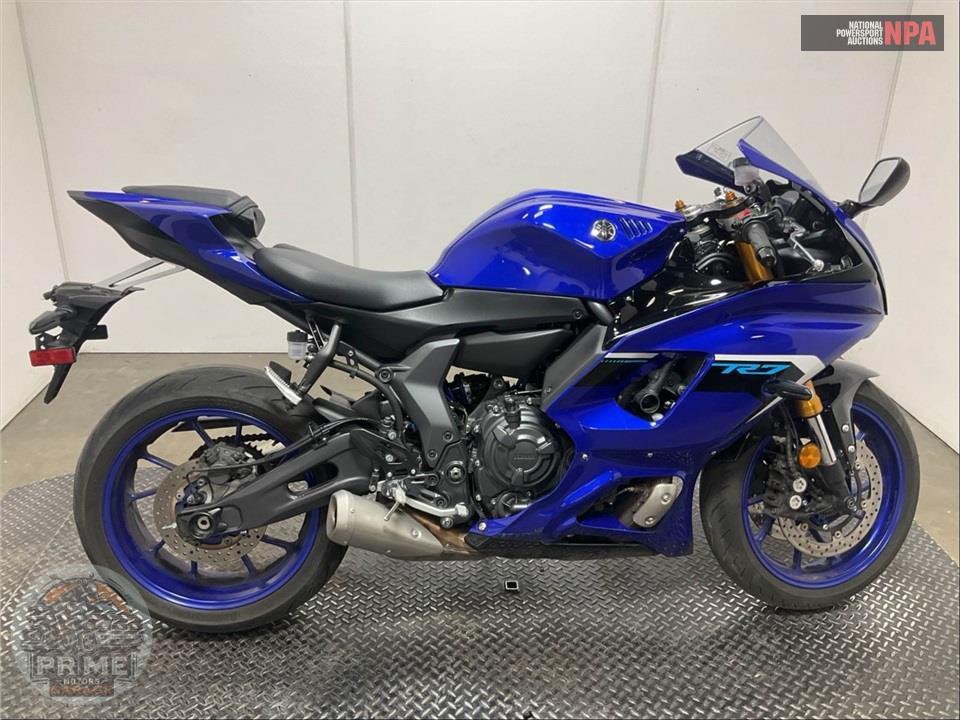 2025 Yamaha YZF-R7 — фото 1