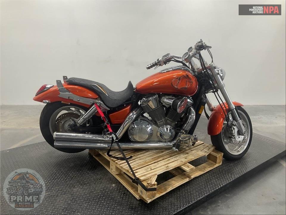 2004 HONDA VTX1800C4