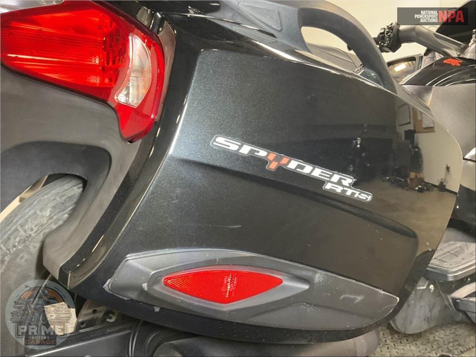 2014 Can-Am SPYDER RT-S SE6 — фото 25