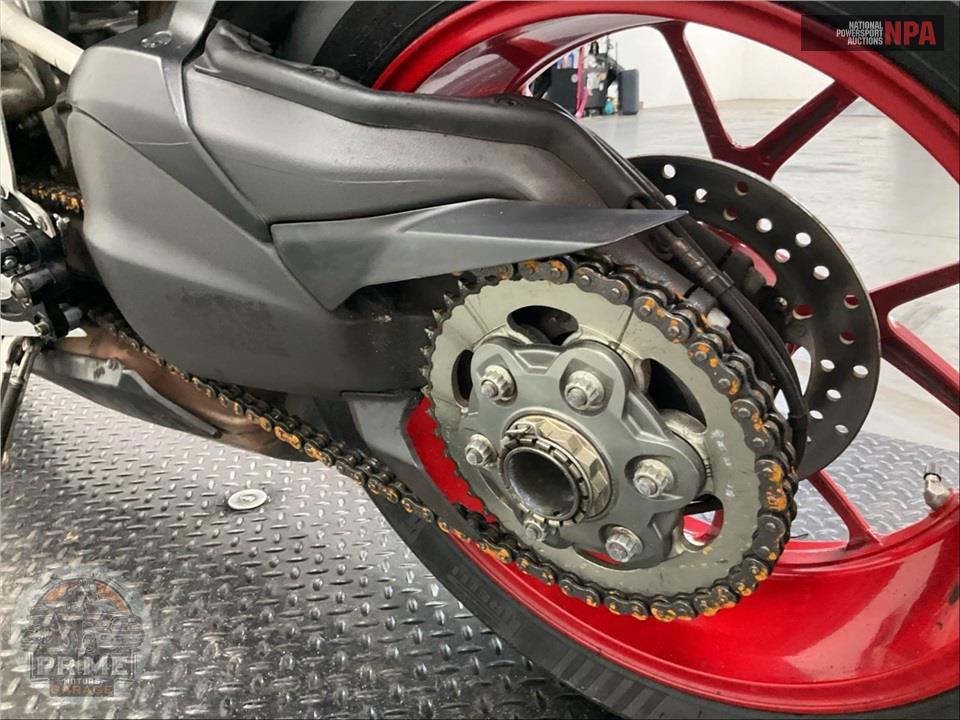 2022 Ducati PANIGALE V2 — фото 27