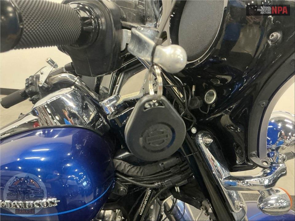 2015 Harley-Davidson FLHTK ELECTRA GLIDE ULTRA LIMITED — фото 11