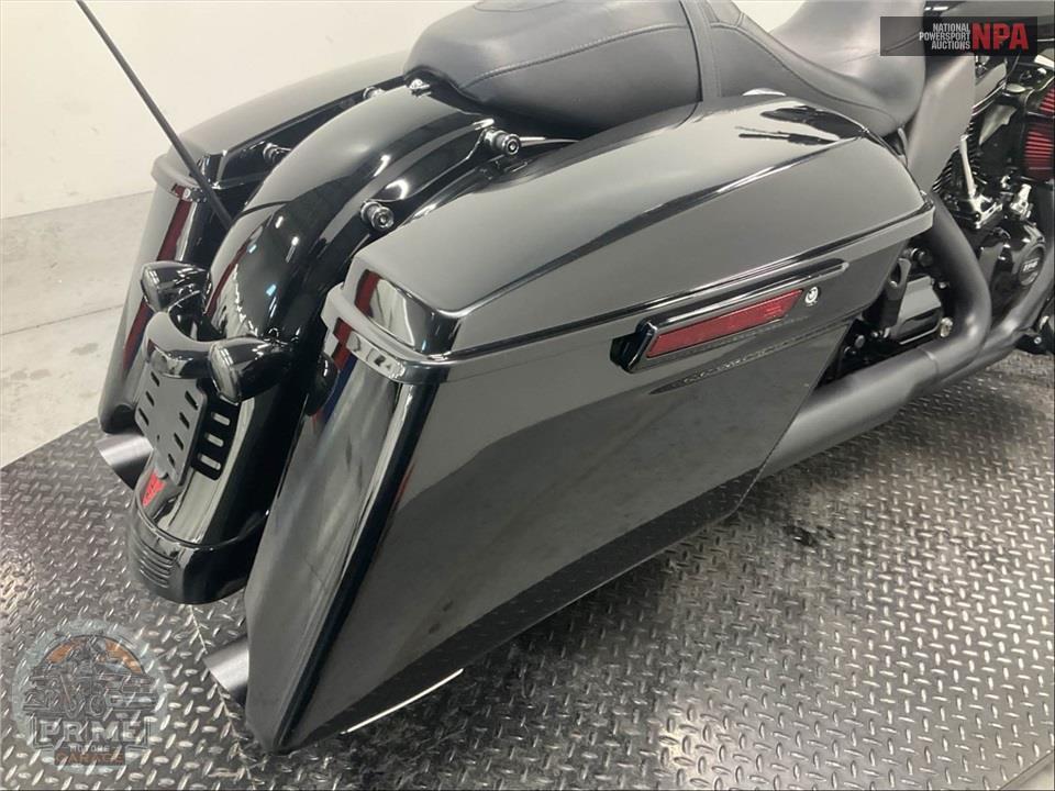 2019 Harley-Davidson FLHXS STREET GLIDE SPECIAL — фото 17