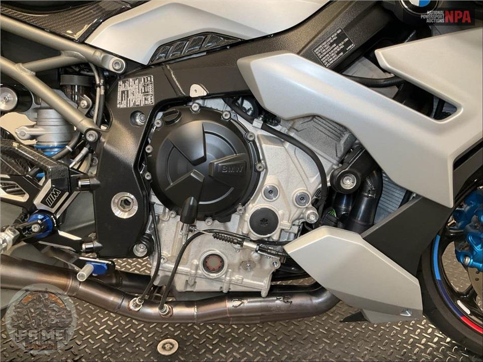 2026 Bmw M1000R — фото 6